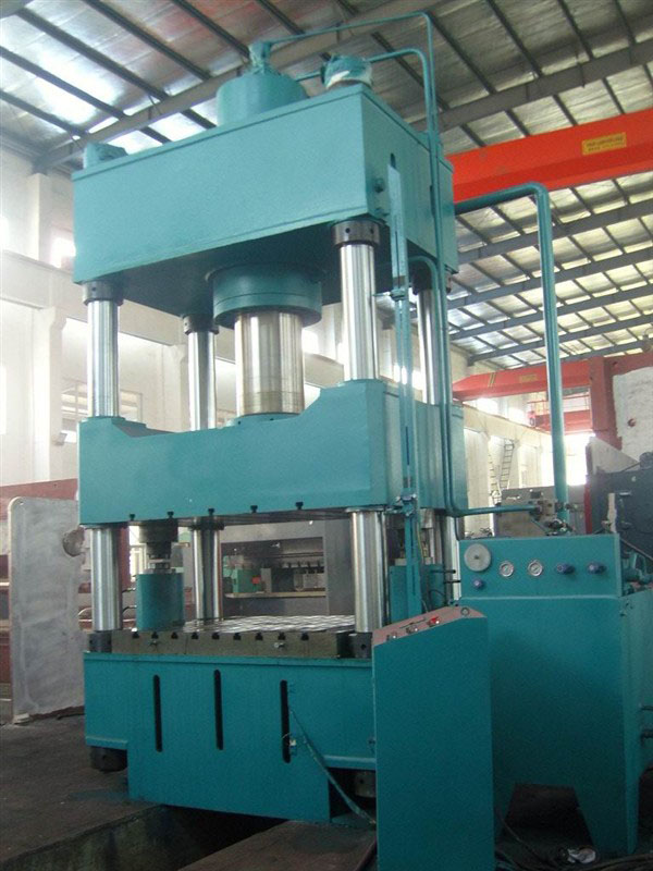 怎樣操作四柱液壓機?步驟是什么?